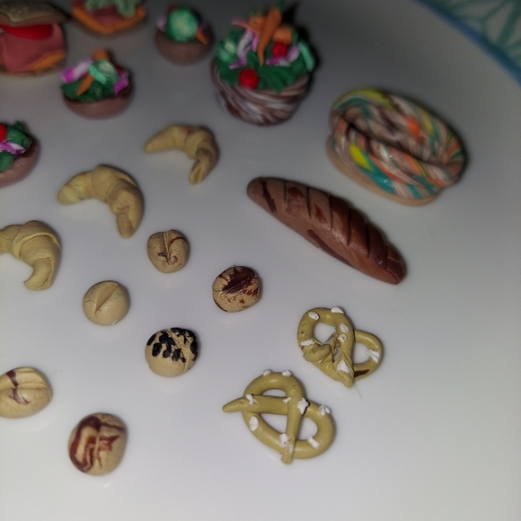 Mini polymer clay sandwich, salad and breads - Picture 3 of 6